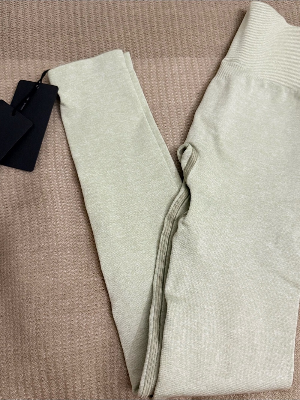 Xtraordinary women’s  Joggers in Light Sage